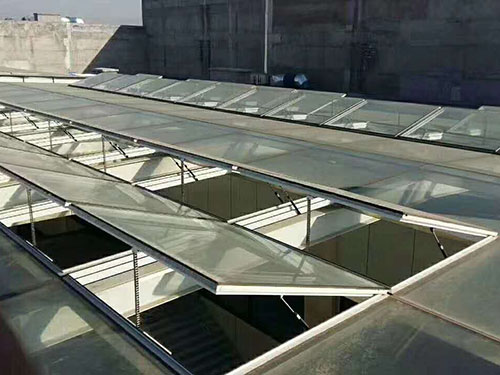 一字型通風(fēng)天窗